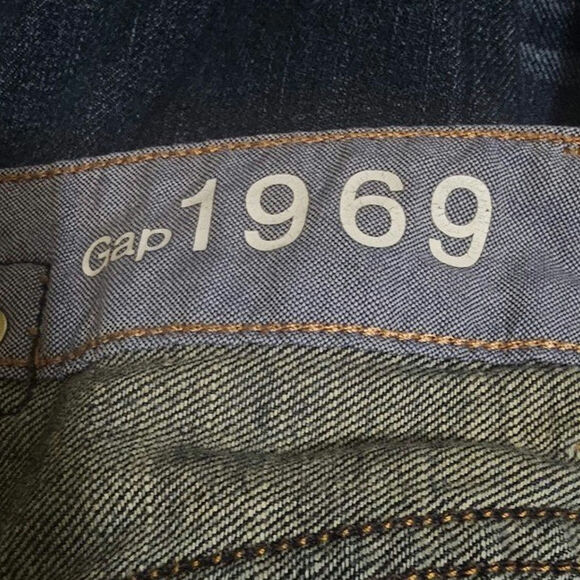 Gap 1969 Easy Straight Jeans Distressed Low Rise Women's Size 26/2 Casual - Picture 6 of 8